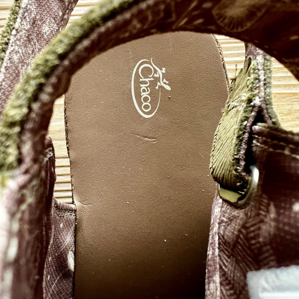 Chaco Olive Slingback Clog Sandals | Studded Wood Heel | Size 10.5 | Like New - Picture 4 of 5